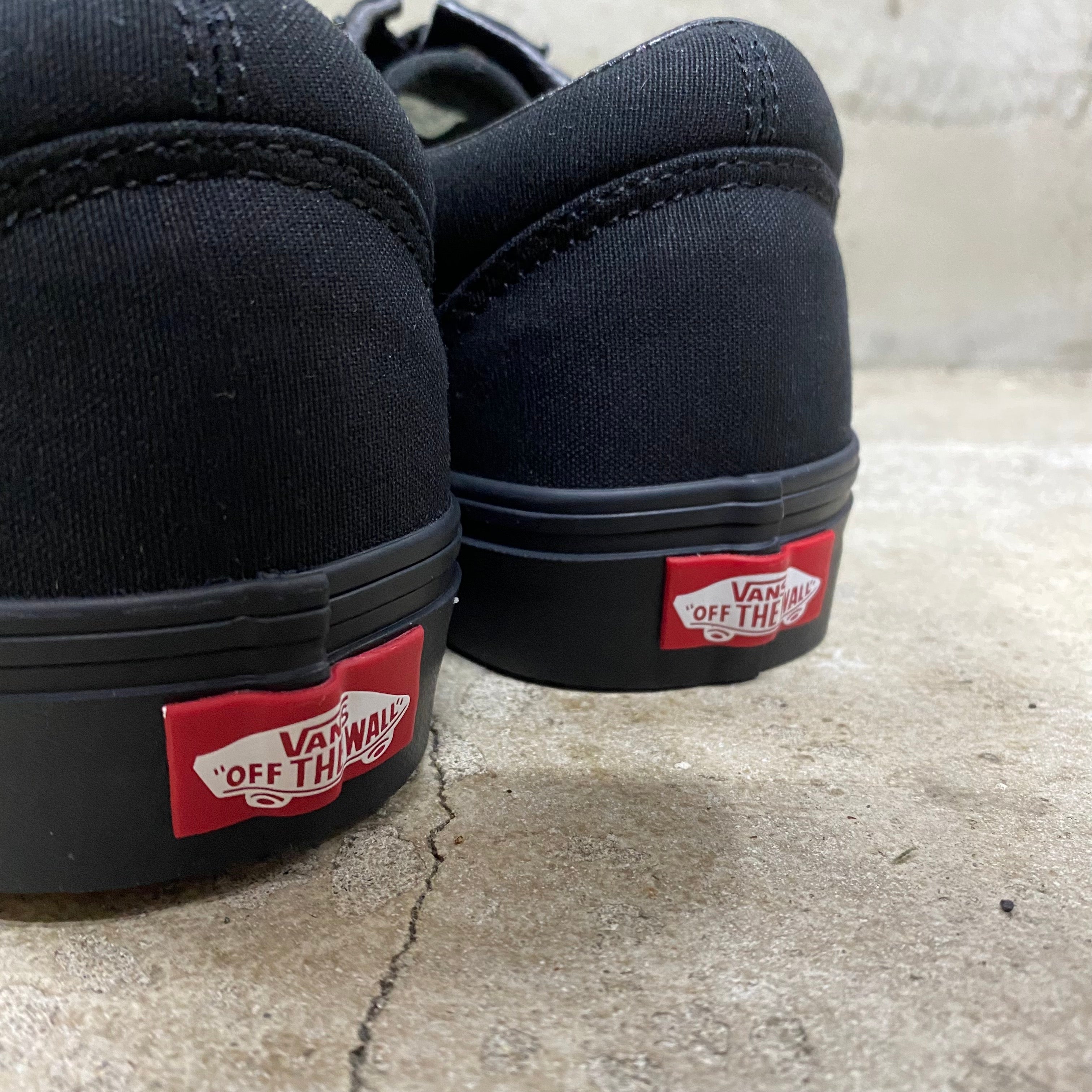 Old Skool " BLACK SOLE " -VANS CLASSIC LINE-