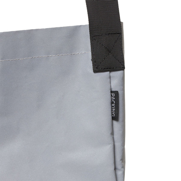 REFLECTIVE SHOULDER BAG / PACKING