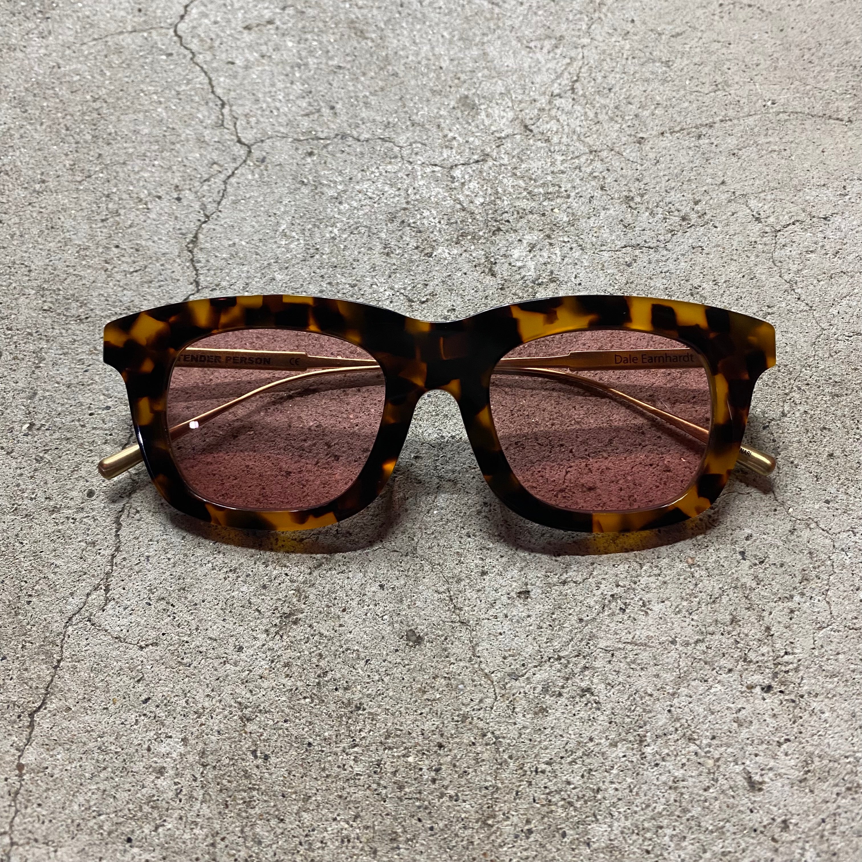TENDER PERSON × INARI SUNGLASSES - COLLABORATION - / TENDER PERSON