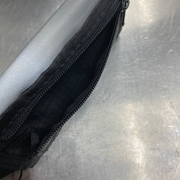 REFLECTIVE COMPACT WALLET / PACKING