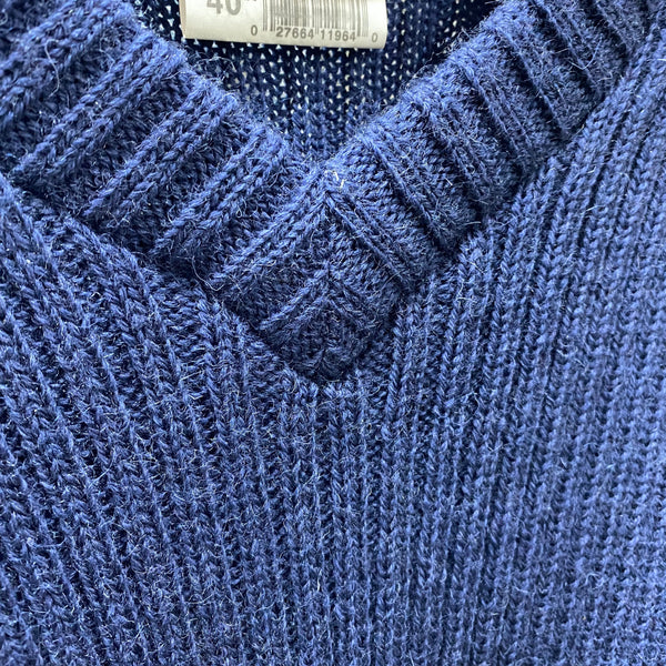 [ ONLY ONE ! ]  COMMAND V-NECK SWEATER / U.S.MILITARY