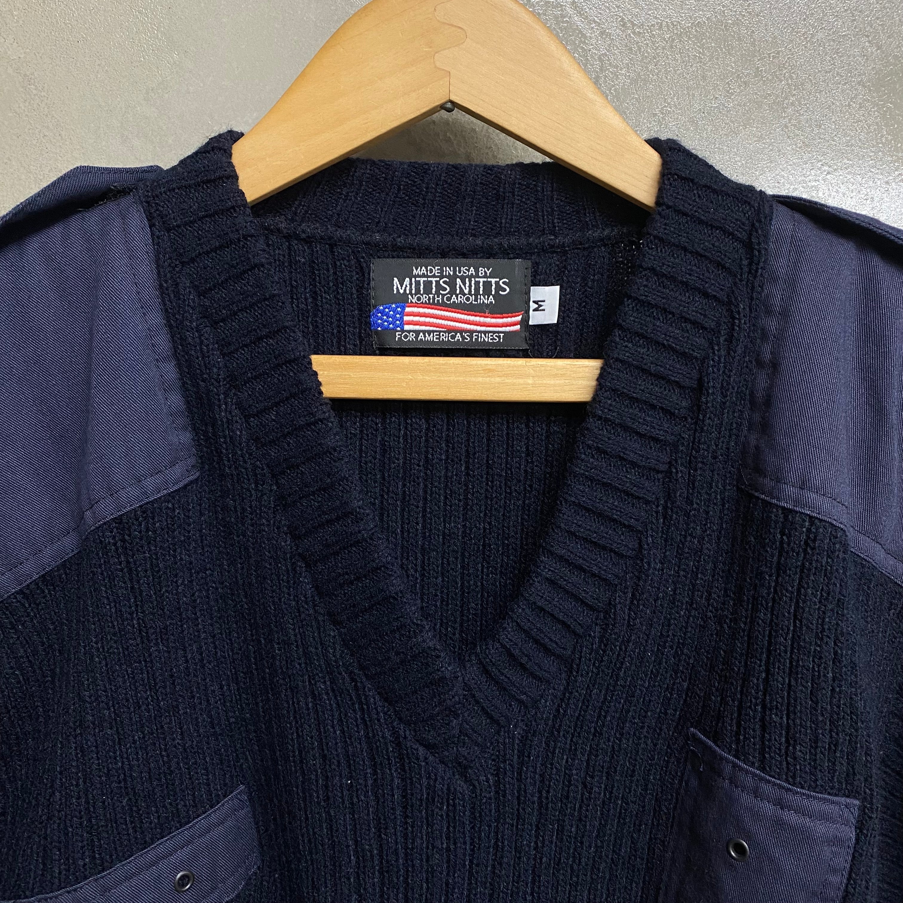 [ ONLY ONE ! ]  COMMAND V-NECK SWEATER / U.S.MILITARY