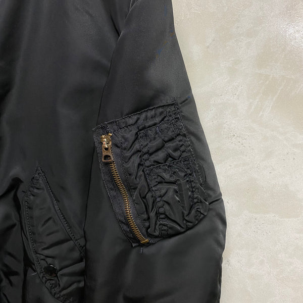 [ ONLY ONE ! ] ALPHA INDUSTRIES INC.  MA-1 / U.S.MILITARY