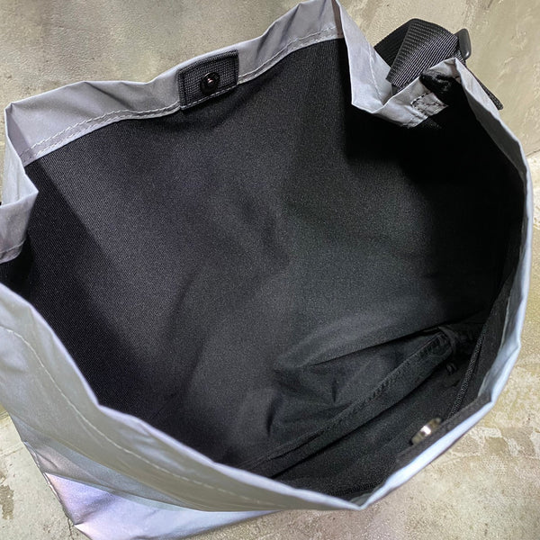 REFLECTIVE SHOULDER BAG / PACKING