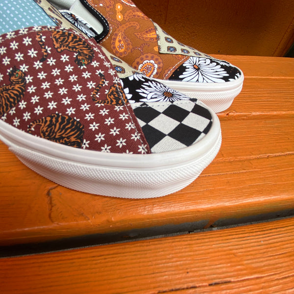 Classic Slip-On / Tiger Patchwork -VANS CLASSIC LINE-