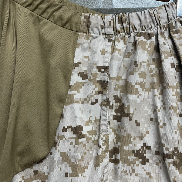 [ ONLY ONE ! ] U.S.M.C. TROUSER, MATERNITY, DESERT MARPAT CAMOUFLAGE, MCCUU / U.S.MILITARY