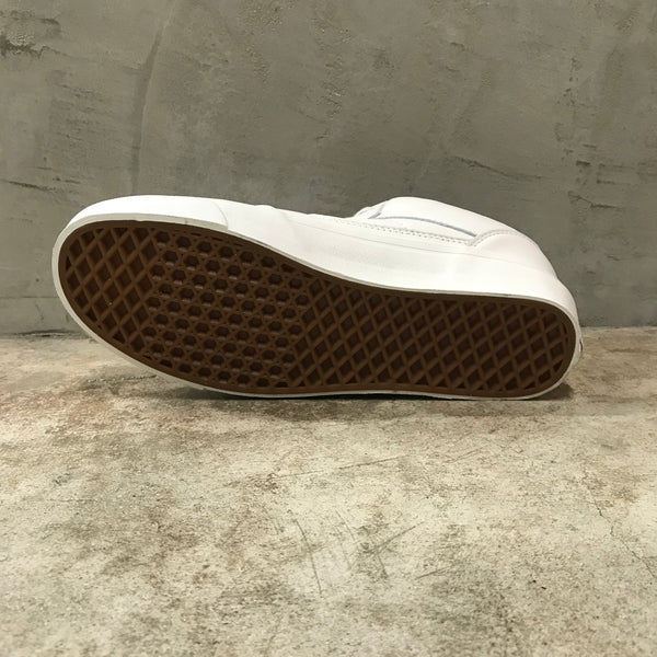 Half Cab Black Outsole -VANS CLASSIC LINE-