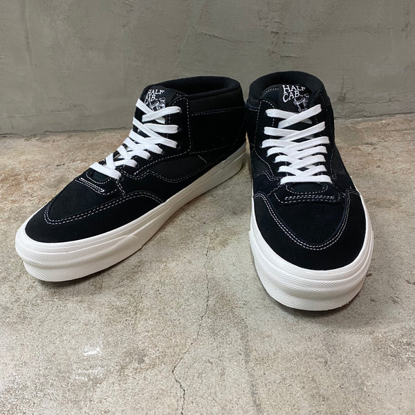 Half Cab Black Outsole -VANS CLASSIC LINE-