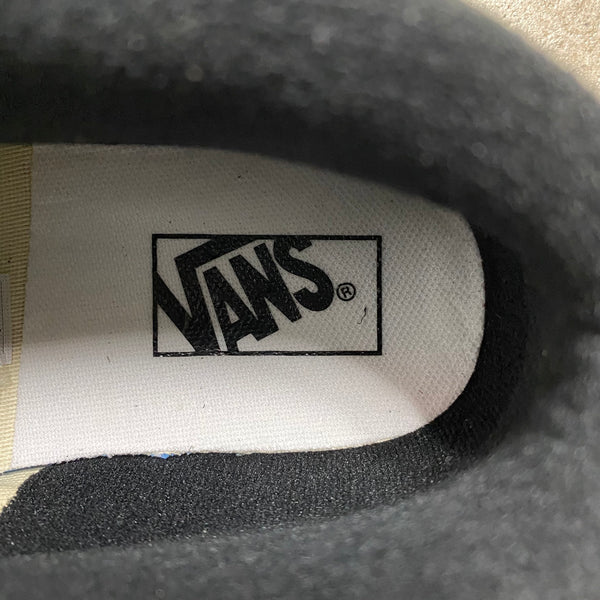 Half Cab Black Outsole -VANS CLASSIC LINE-