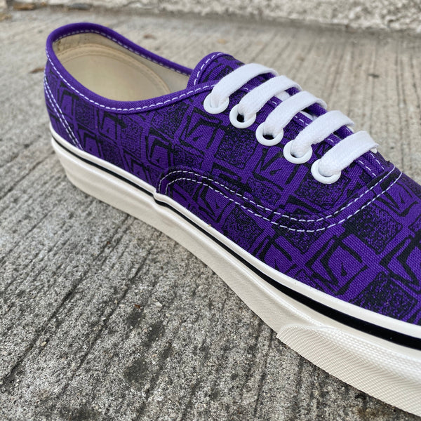 Authentic 44 DX ANAHEIM FACTORY -VANS CLASSIC LINE-