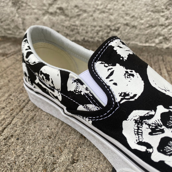 Classic Slip-On "Skulls"-VANS CLASSIC LINE-