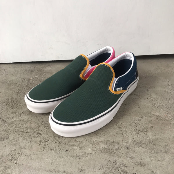 [FINAL ONE!] Authentic Suede / BlackSole -VANS CLASSIC LINE-