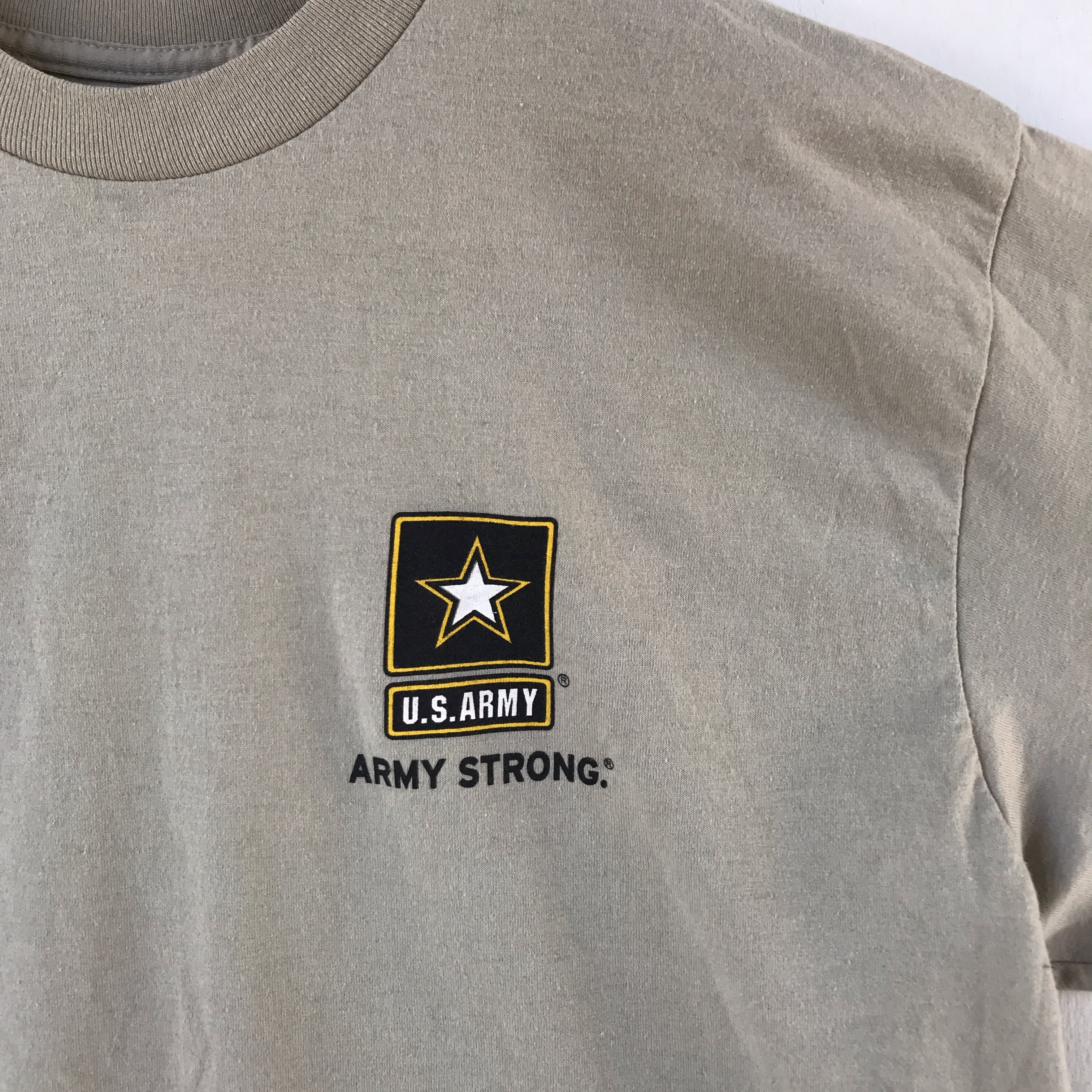 [ ONLY ONE ! ] U.S.ARMY STRONG ARMY SHORT SLEEVE T-SHIRT / U.S.MILITARY