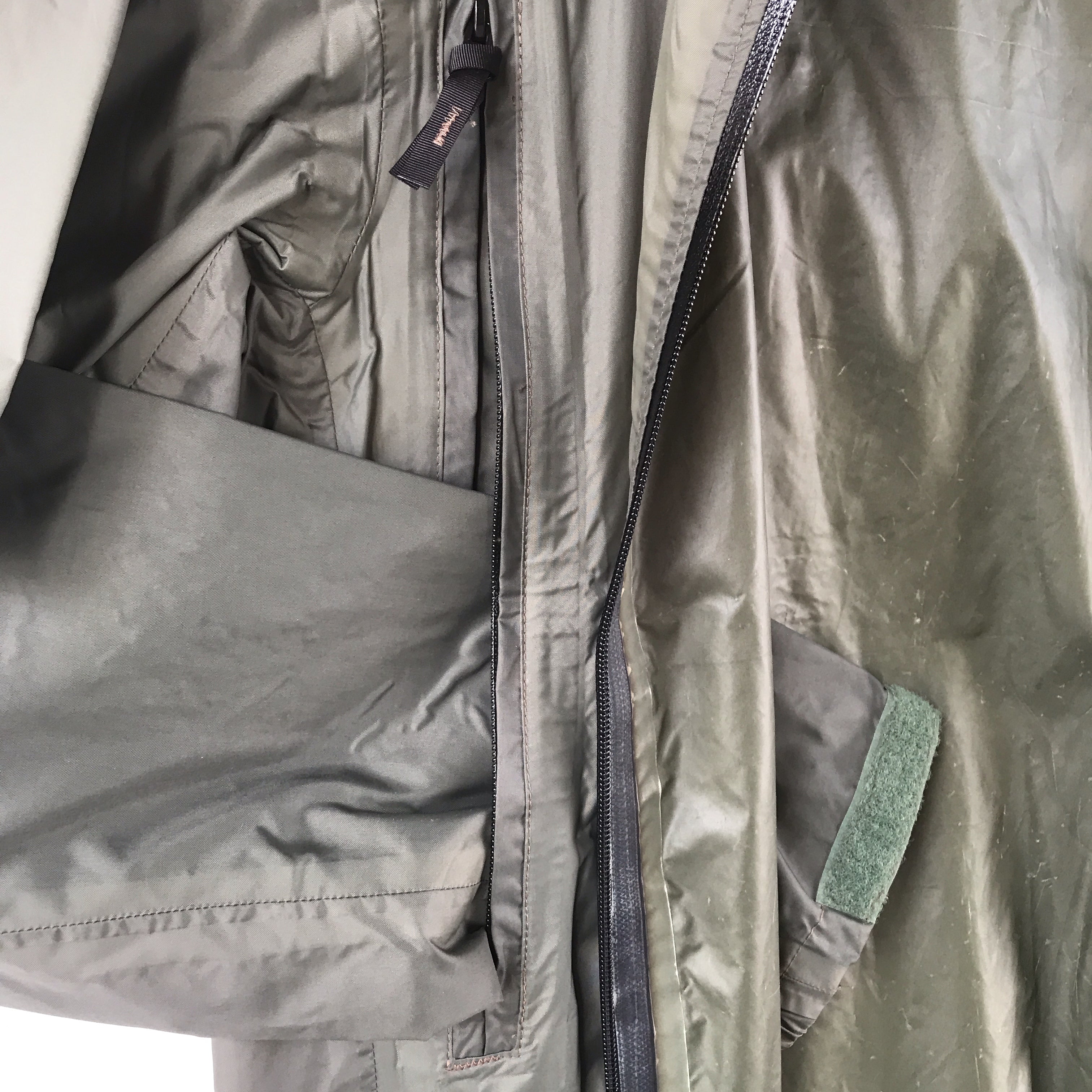 [ ONLY ONE ! ] PCU LEVEL6 WET WEATHER JACKET / U.S.MILITARY