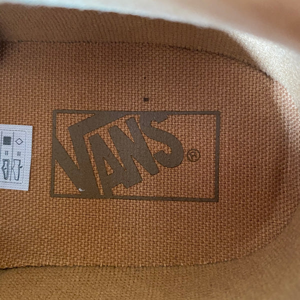 Half Cab (C & L) -VANS CLASSIC LINE-