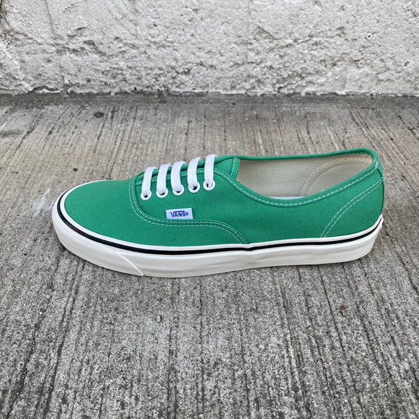 Authentic 44 Dx Anaheim Factory -VANS CLASSIC LINE-