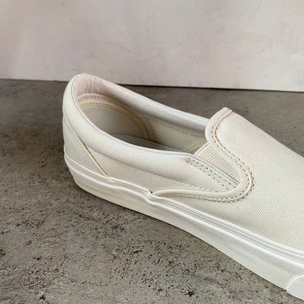 OG CLASSIC SLIP-ON (CANVAS) -VANS VAULT LINE-