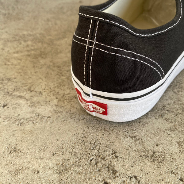 Authentic Canvas -VANS CLASSIC LINE-