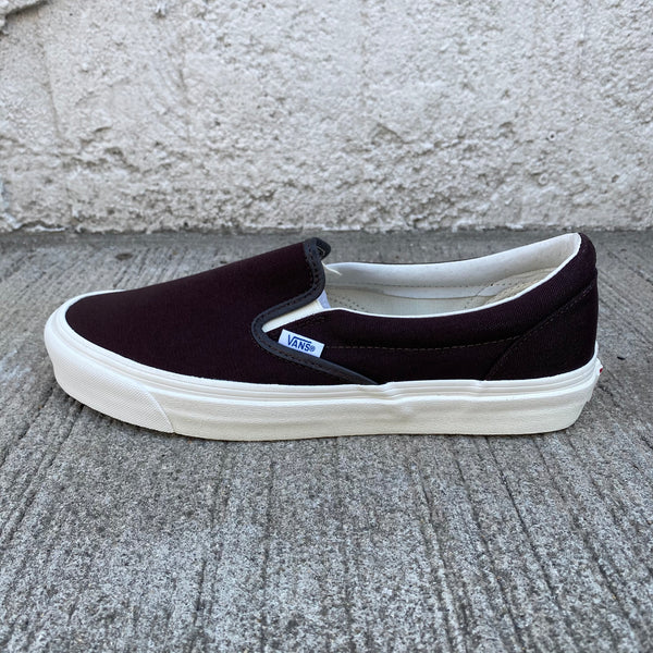 OG CLASSIC SLIP-ON (CANVAS) -VANS VAULT LINE-