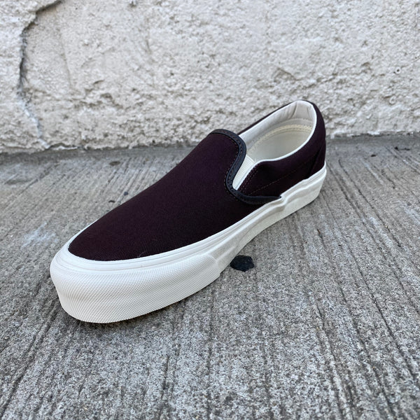 OG CLASSIC SLIP-ON (CANVAS) -VANS VAULT LINE-