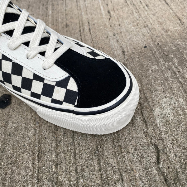 Bold Ni Distort -VANS CLASSIC LINE-